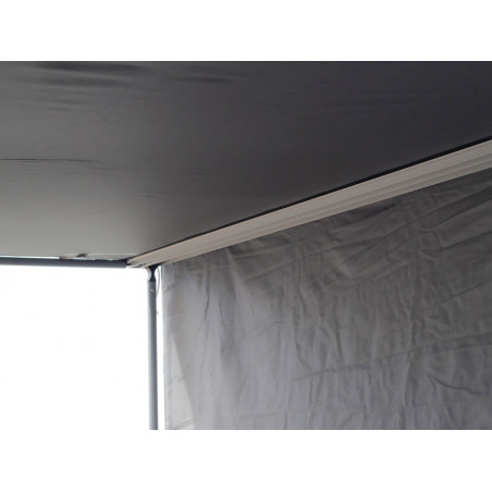 Wind/Sun Break for 2M Awning / Front - by Front Runner