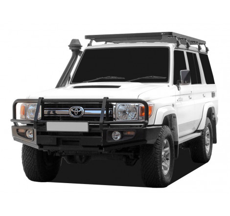 Toyota Land Cruiser 76...